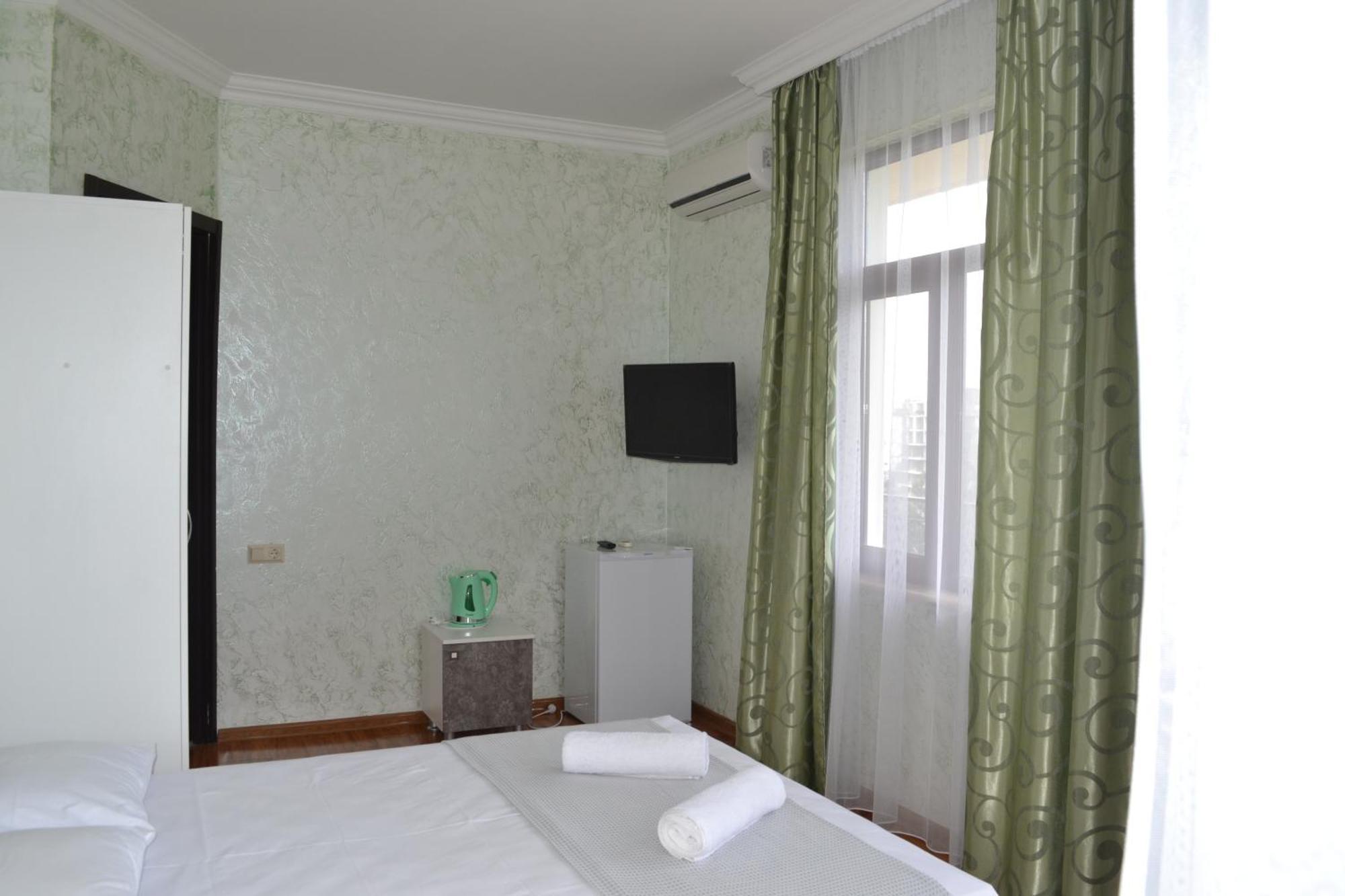 Sunny Hotel Batumi Makhinjauri Eksteriør billede