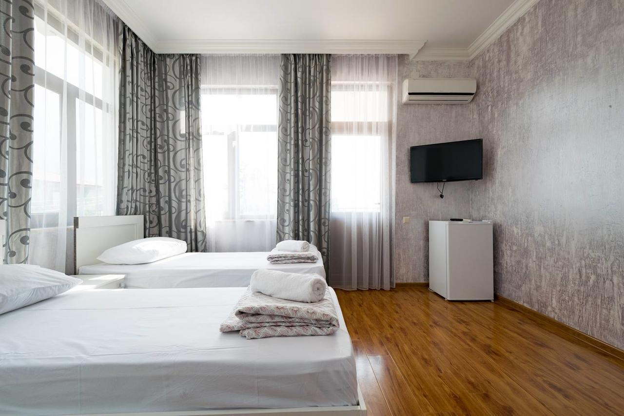Sunny Hotel Batumi Makhinjauri Eksteriør billede
